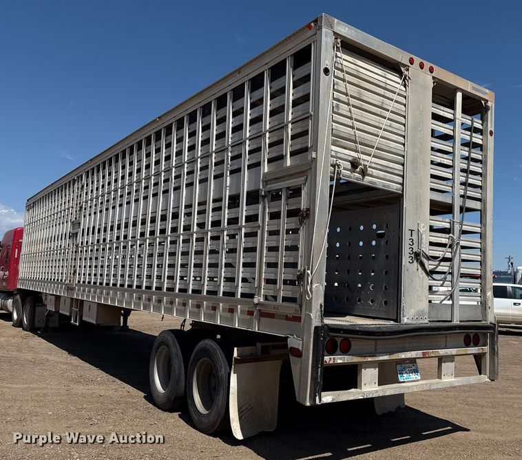 image for item EP0593 1997 EBY livestock trailer