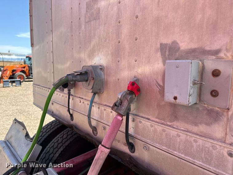 image for item EP0593 1997 EBY livestock trailer