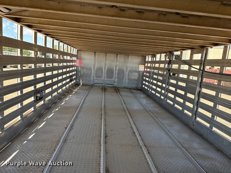 image for item EP0593 1997 EBY livestock trailer