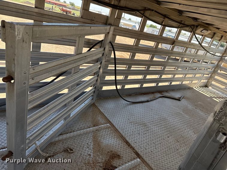 image for item EP0593 1997 EBY livestock trailer