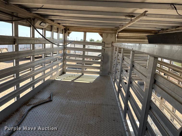 image for item EP0593 1997 EBY livestock trailer