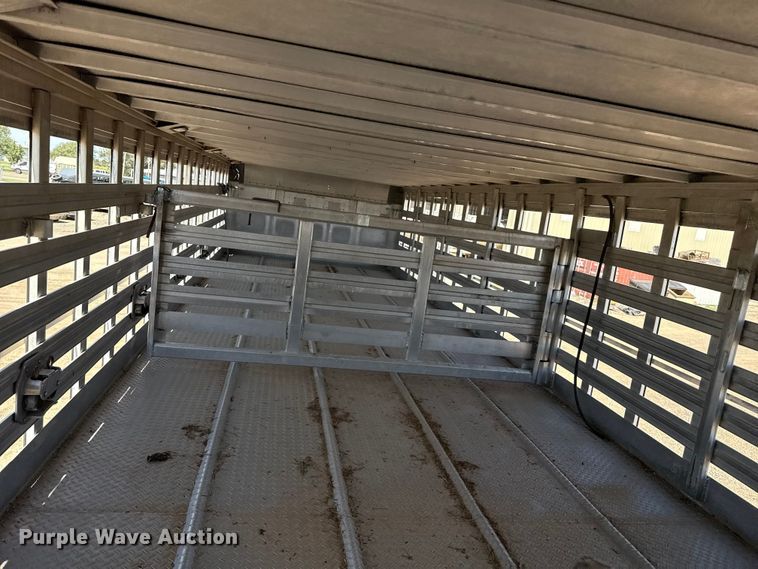 image for item EP0593 1997 EBY livestock trailer