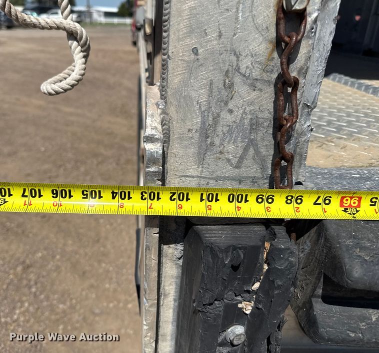 image for item EP0593 1997 EBY livestock trailer
