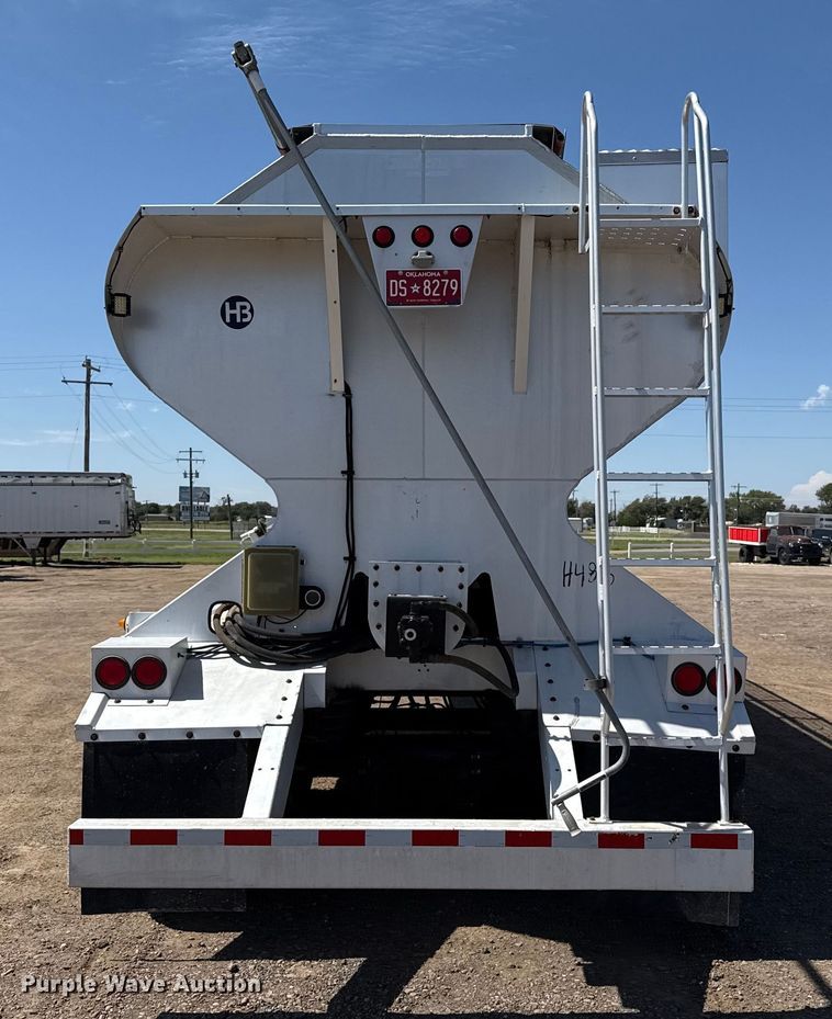 image for item EP0594 2007 Sudenga feed delivery trailer