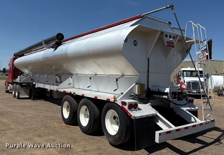 image for item EP0594 2007 Sudenga feed delivery trailer