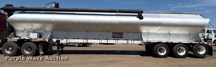 image for item EP0594 2007 Sudenga feed delivery trailer