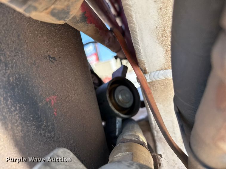 image for item EP0594 2007 Sudenga feed delivery trailer