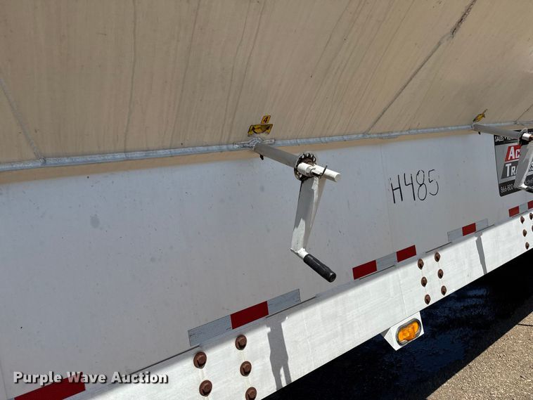 image for item EP0594 2007 Sudenga feed delivery trailer