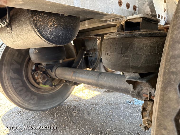 image for item EP0594 2007 Sudenga feed delivery trailer