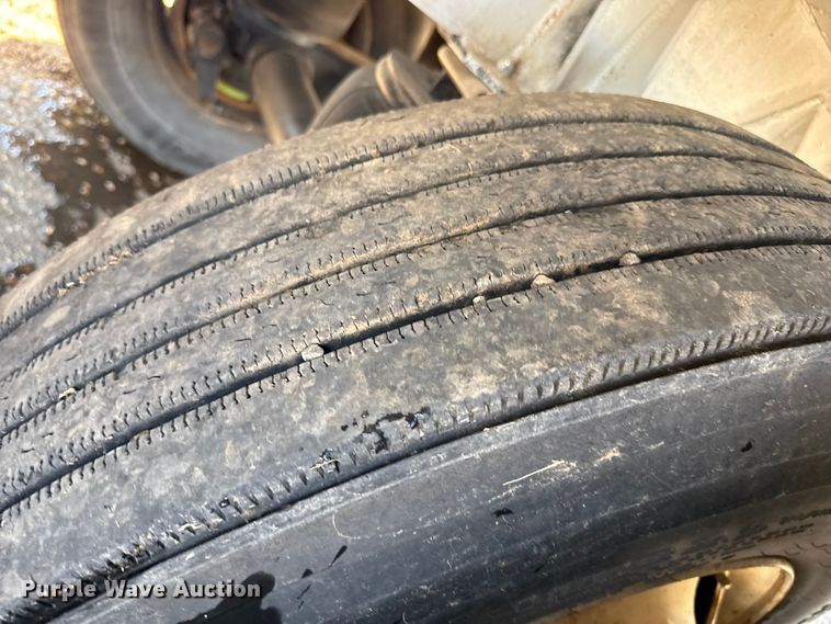 image for item EP0594 2007 Sudenga feed delivery trailer