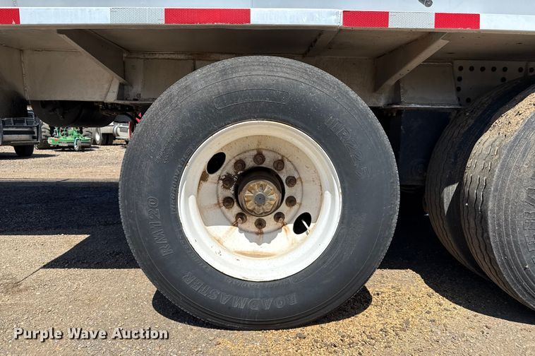 image for item EP0594 2007 Sudenga feed delivery trailer