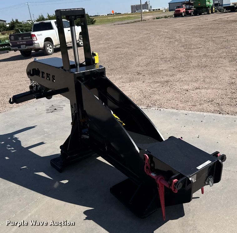 image for item EP0595 2025 NEKS fifth wheel wrecker boom