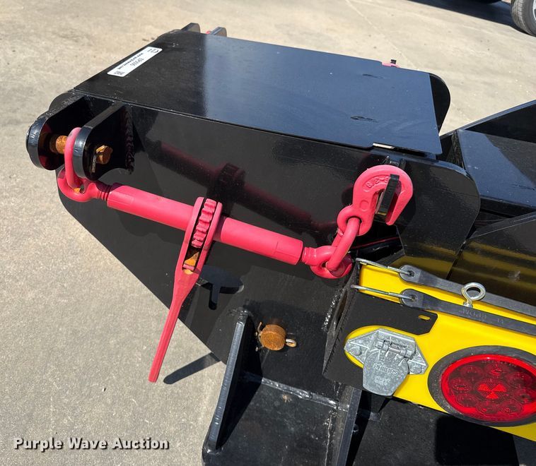 image for item EP0595 2025 NEKS fifth wheel wrecker boom