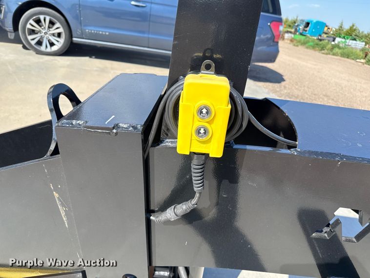 image for item EP0595 2025 NEKS fifth wheel wrecker boom