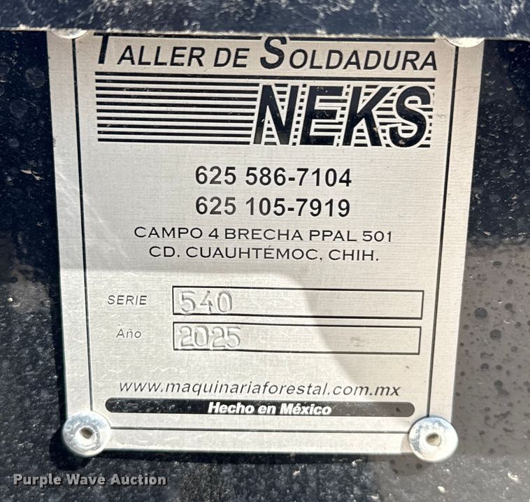 image for item EP0595 2025 NEKS fifth wheel wrecker boom