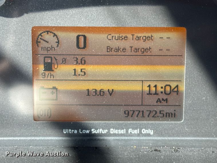 image for item ER0022 2014 Volvo VNL semi truck