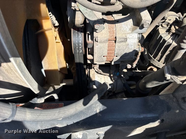 image for item ER0022 2014 Volvo VNL semi truck