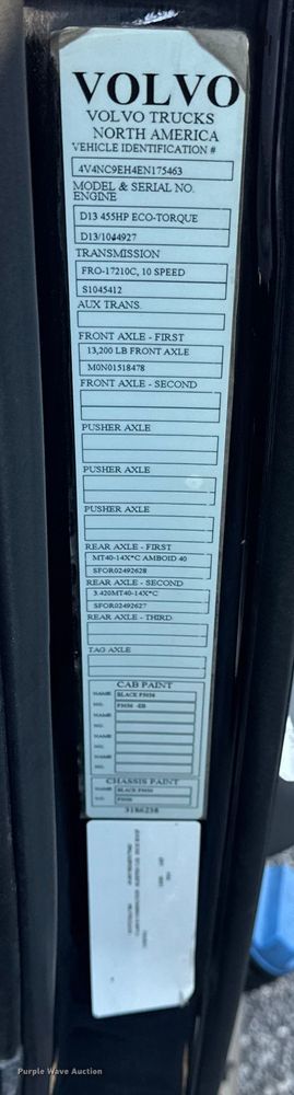 image for item ER0022 2014 Volvo VNL semi truck