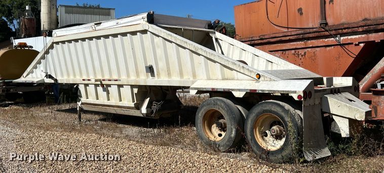 image for item ET3111 2012 Construction Trailer Specialist BDT-40 bottom dump trailer