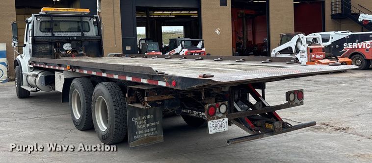 image for item ET4504 2009 Freightliner Business Class M2 rollback truck