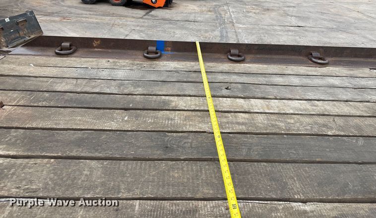 image for item ET4504 2009 Freightliner Business Class M2 rollback truck