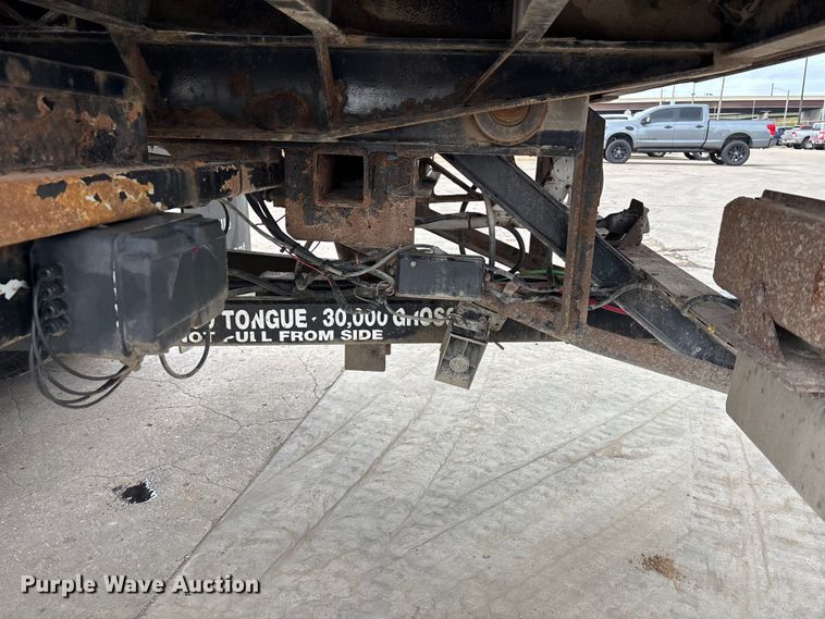 image for item ET4504 2009 Freightliner Business Class M2 rollback truck