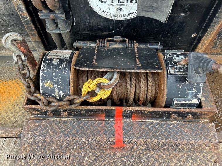 image for item ET4504 2009 Freightliner Business Class M2 rollback truck