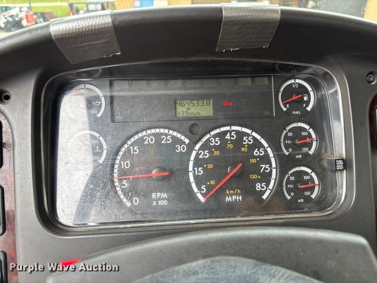 image for item ET4504 2009 Freightliner Business Class M2 rollback truck