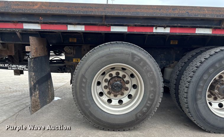 image for item ET4504 2009 Freightliner Business Class M2 rollback truck