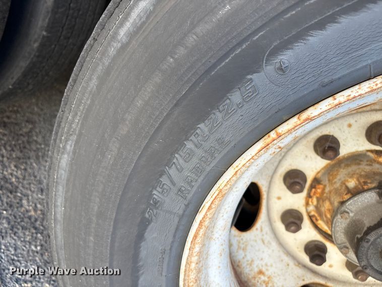 image for item ET8537 2013 Great Dane ETL-1114-12048 refrigerated van trailer