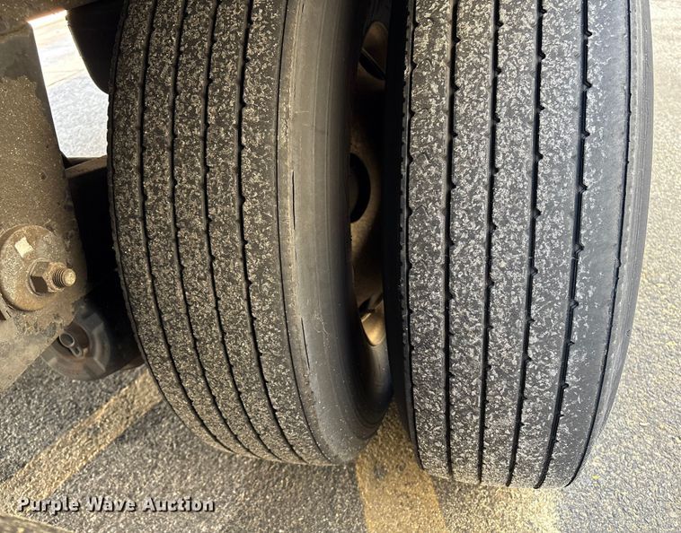 image for item ET8537 2013 Great Dane ETL-1114-12048 refrigerated van trailer