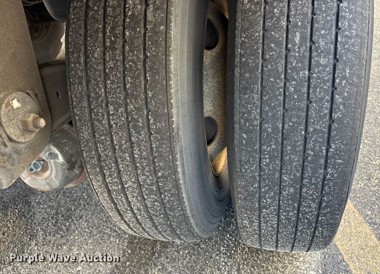 image for item ET8537 2013 Great Dane ETL-1114-12048 refrigerated van trailer