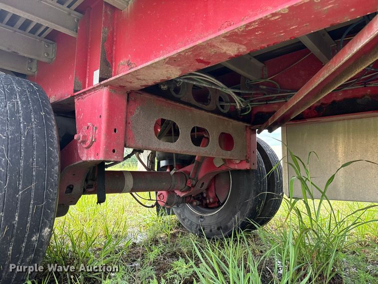 image for item EU2181 2016 Wilson CF-1080 flatbed trailer