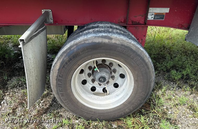 image for item EU2181 2016 Wilson CF-1080 flatbed trailer