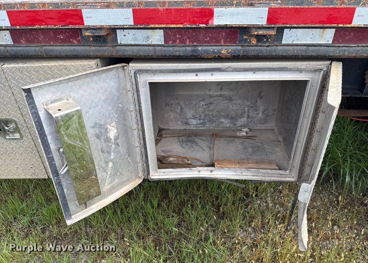 image for item EU2188 2013 Dorsey extendable flatbed trailer