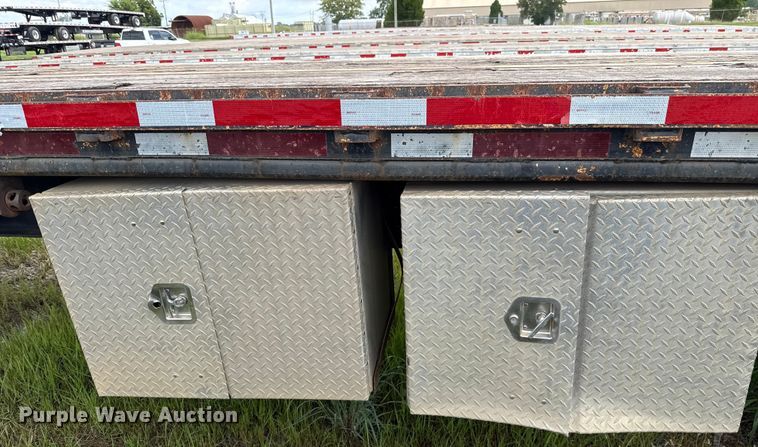 image for item EU2188 2013 Dorsey extendable flatbed trailer