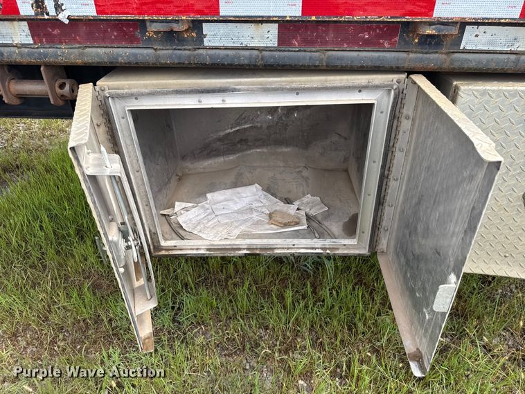 image for item EU2188 2013 Dorsey extendable flatbed trailer