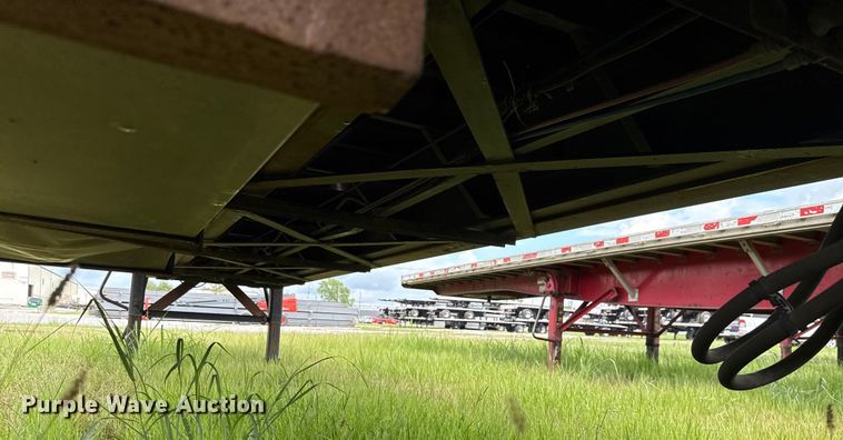 image for item EU2188 2013 Dorsey extendable flatbed trailer