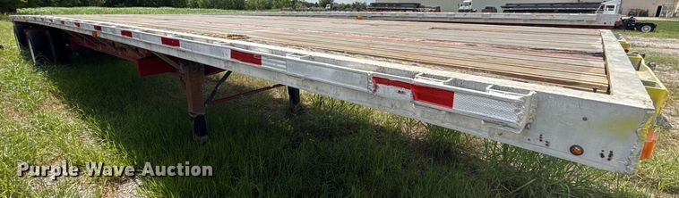image for item EU2190 1998 Transcraft Eagle W2 flatbed trailer