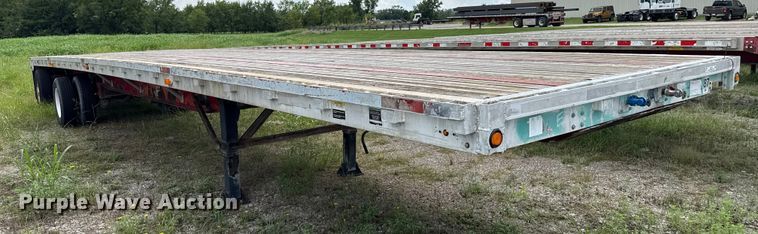 image for item EU2193 2006 Wilson Trailers CF-900 flatbed trailer