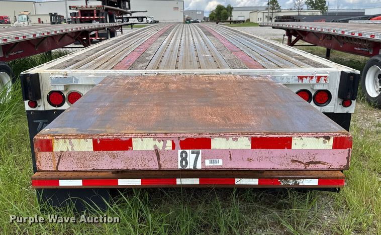 image for item EU2193 2006 Wilson Trailers CF-900 flatbed trailer