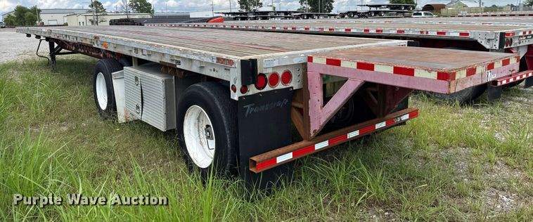 image for item EU2193 2006 Wilson Trailers CF-900 flatbed trailer