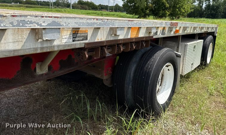 image for item EU2193 2006 Wilson Trailers CF-900 flatbed trailer
