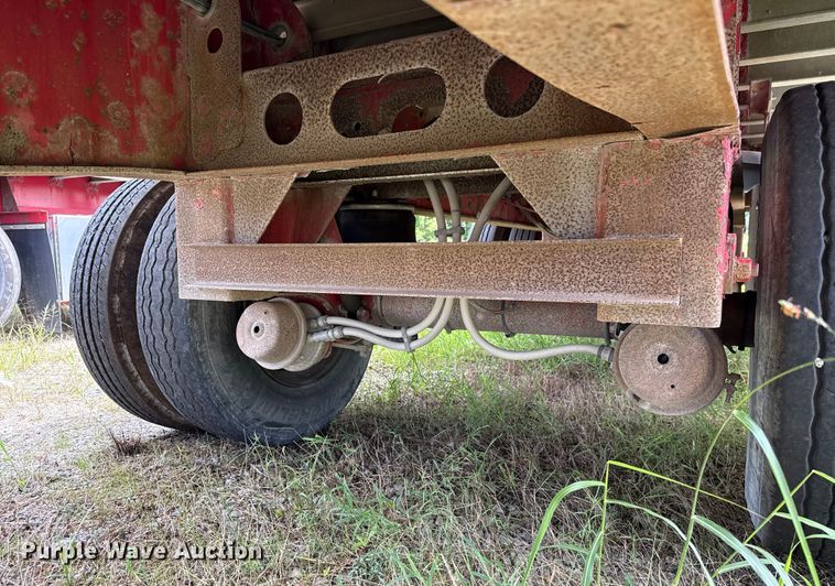 image for item EU2193 2006 Wilson Trailers CF-900 flatbed trailer