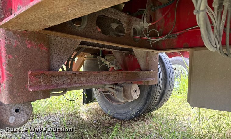 image for item EU2193 2006 Wilson Trailers CF-900 flatbed trailer