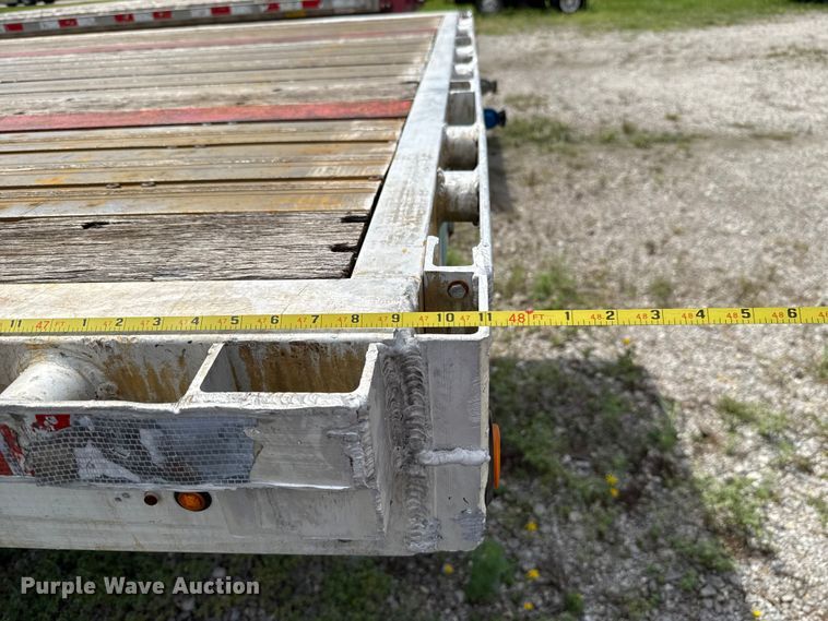 image for item EU2193 2006 Wilson Trailers CF-900 flatbed trailer