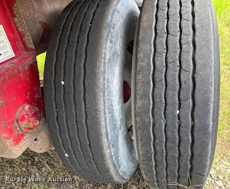 image for item EU2193 2006 Wilson Trailers CF-900 flatbed trailer