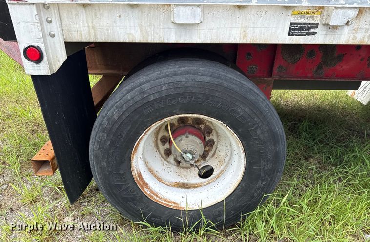 image for item EU2193 2006 Wilson Trailers CF-900 flatbed trailer