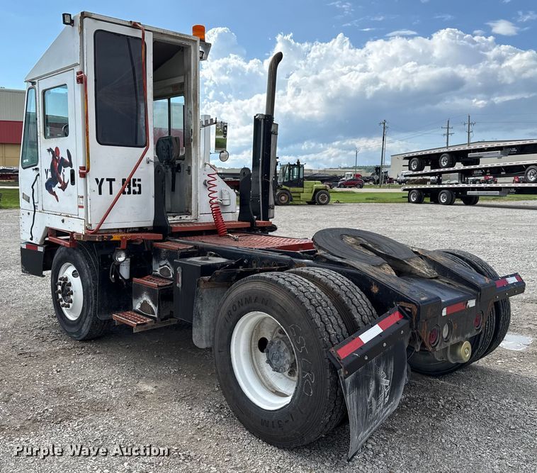 image for item EU2199 Cargotec 4X2 yard truck
