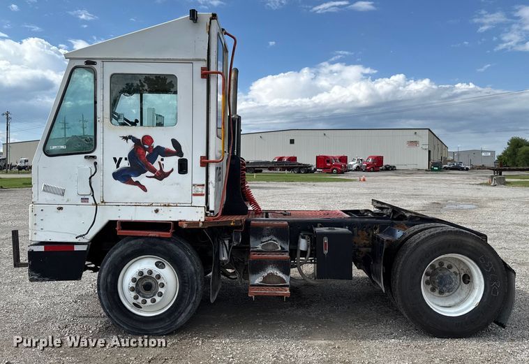 image for item EU2199 Cargotec 4X2 yard truck